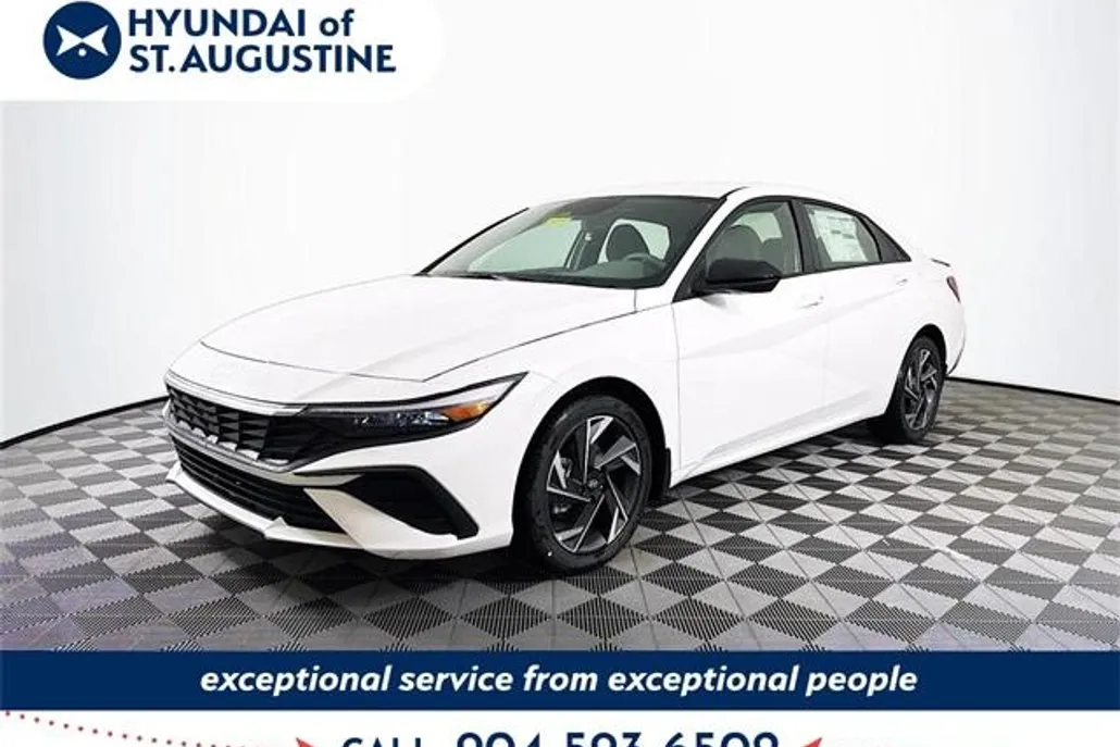 2025 Hyundai Elantra SEL Sport photo 1