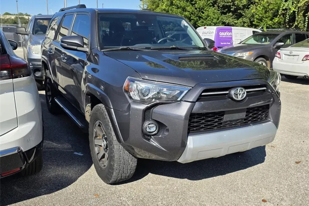 2021 Toyota 4Runner TRD Off-Road Premium photo 1