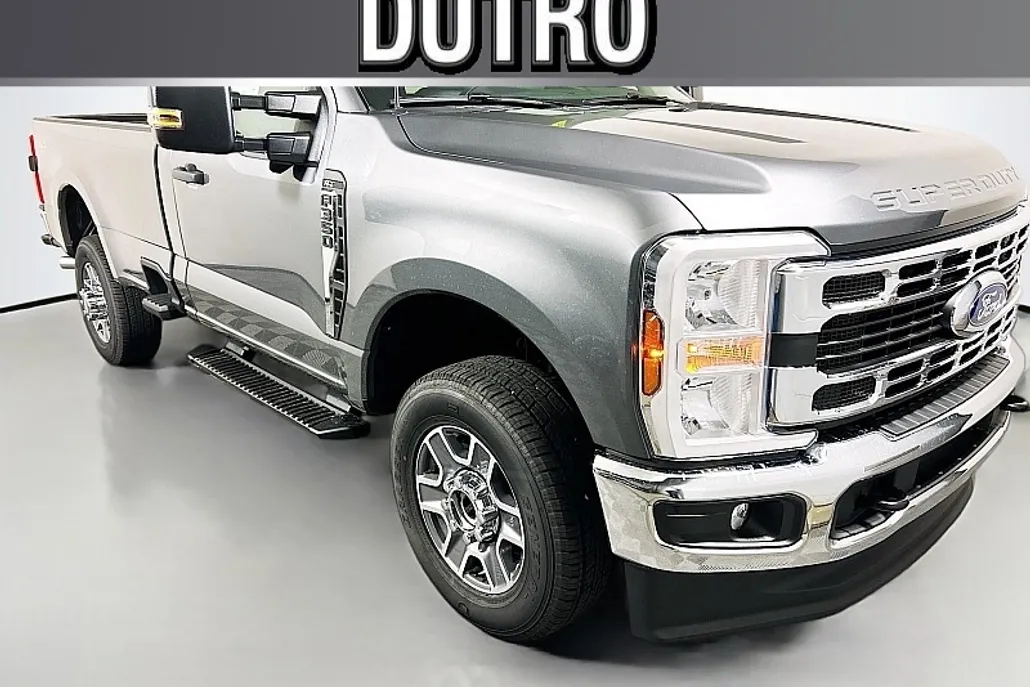 2025 Ford F-350 XLT photo 1