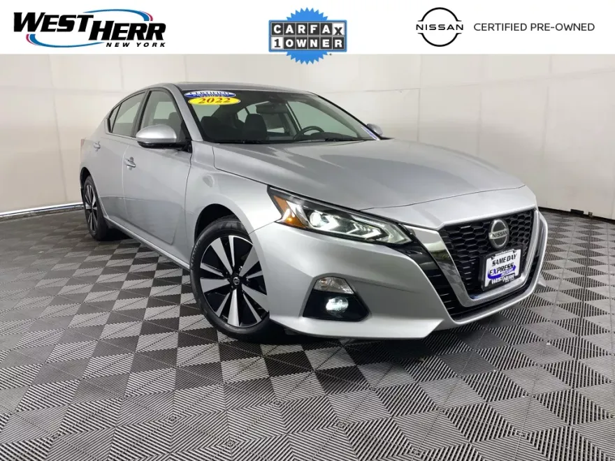 2022 Nissan Altima 2.5 SL photo 1