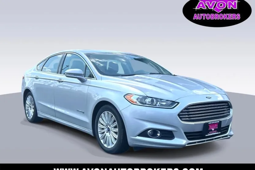 2015 Ford Fusion SE Hybrid photo 1
