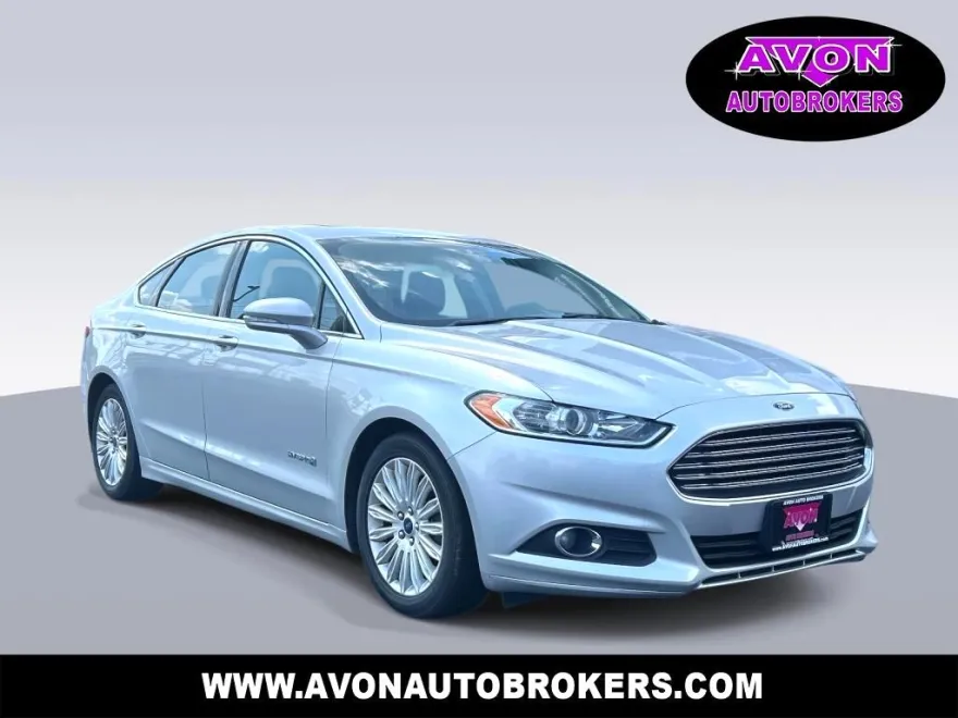 2015 Ford Fusion SE Hybrid photo 1