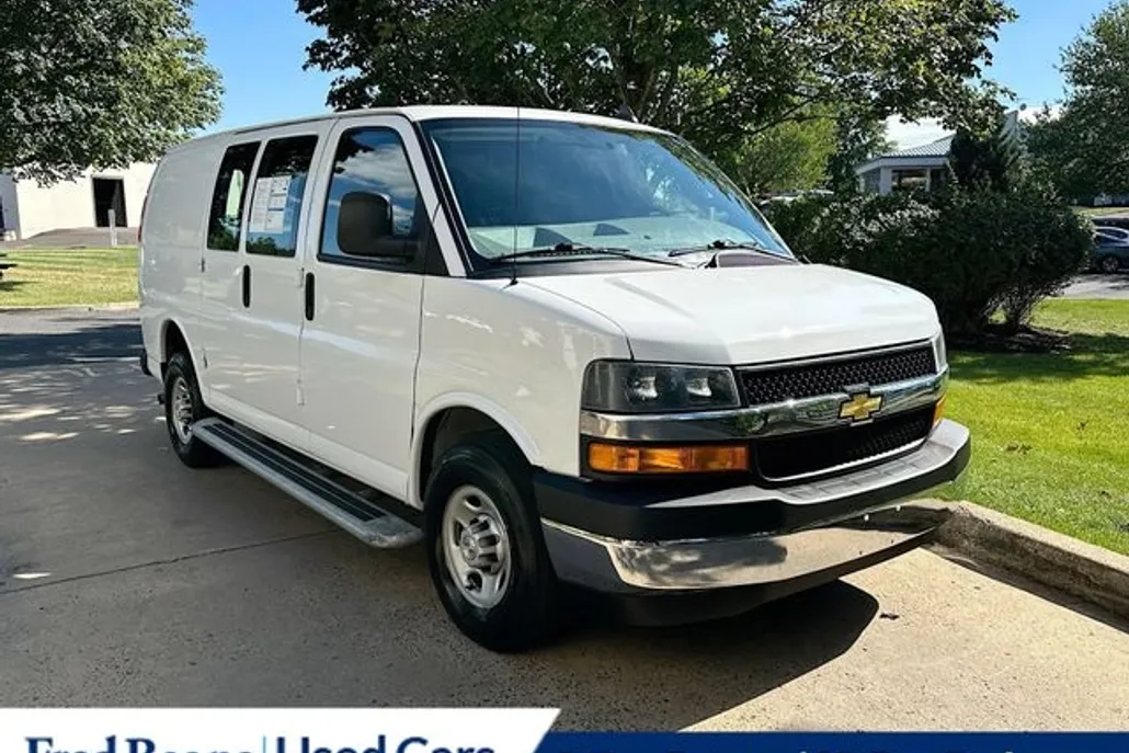 2023 Chevrolet Express 2500 Work Van Cargo photo 1