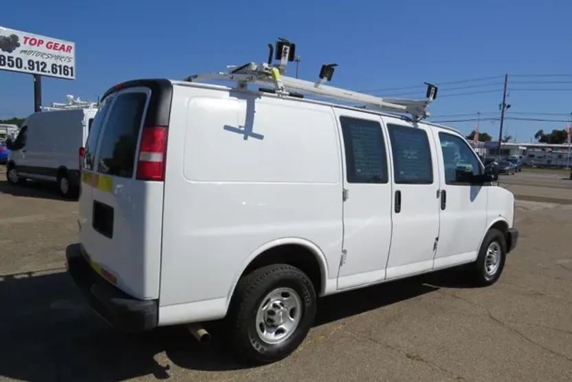 2016 Chevrolet Express 2500 Cargo photo 1