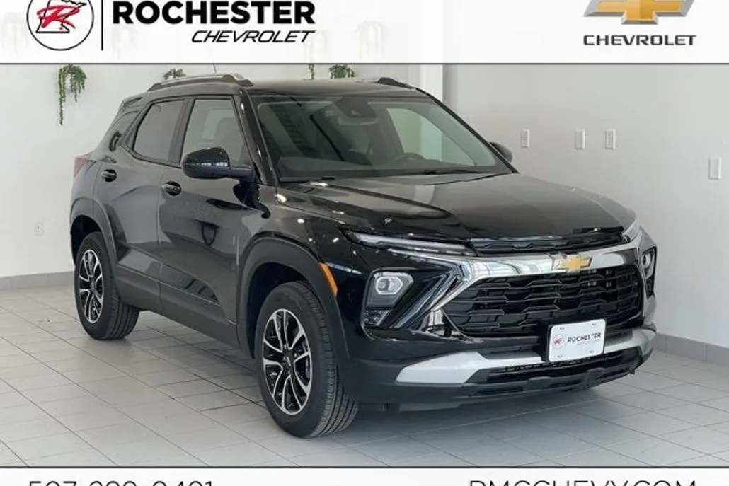 2026 Chevrolet Trailblazer LT photo 1