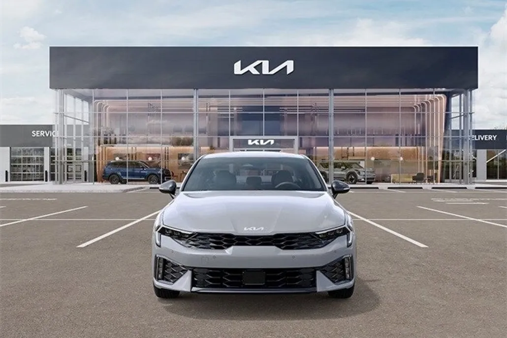 2026 Kia K5 GT-Line photo 1