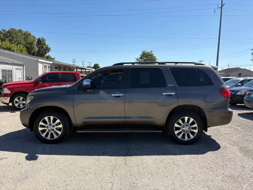 2008 Toyota Sequoia Limited photo 1