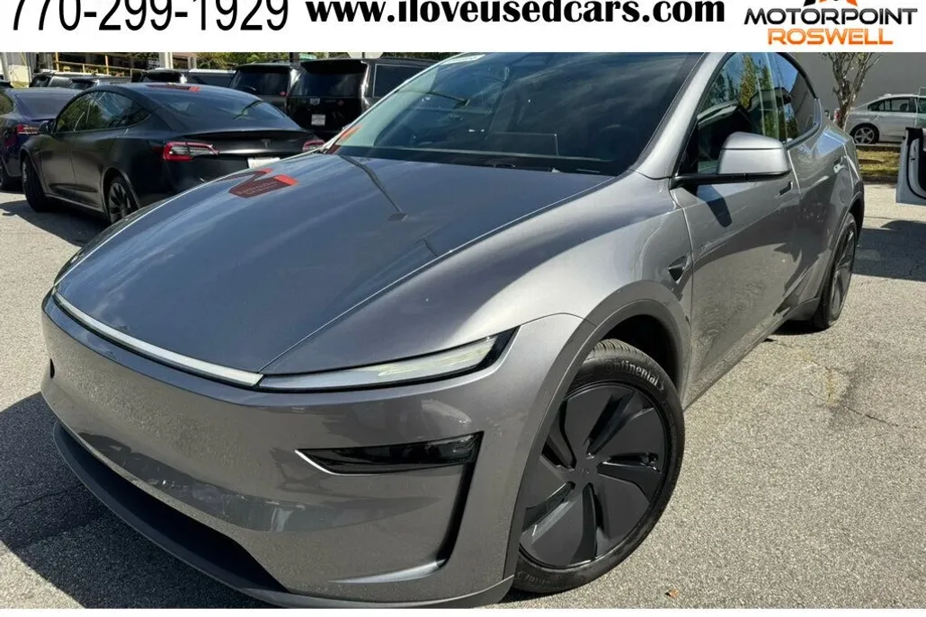 2026 Tesla Model Y photo 1