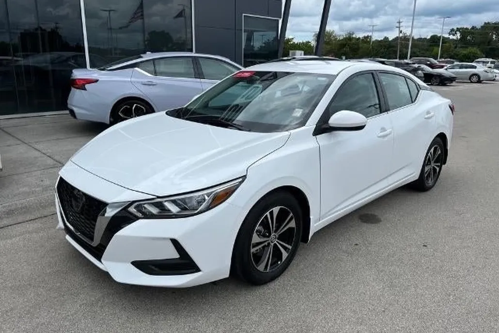 2023 Nissan Sentra SV photo 1