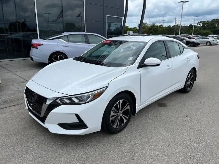 2023 Nissan Sentra SV photo 1