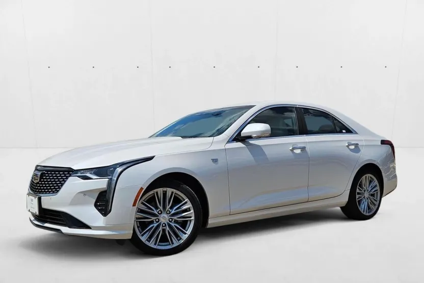 2025 Cadillac CT4 Premium Luxury photo 1