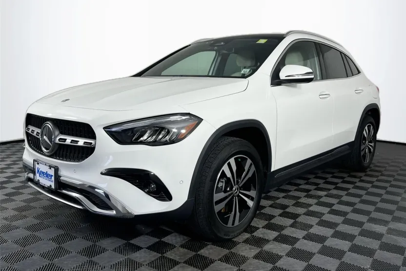 2025 Mercedes Benz GLA 250 4MATIC photo 1