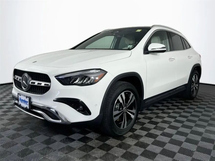 2025 Mercedes Benz GLA 250 4MATIC photo 1