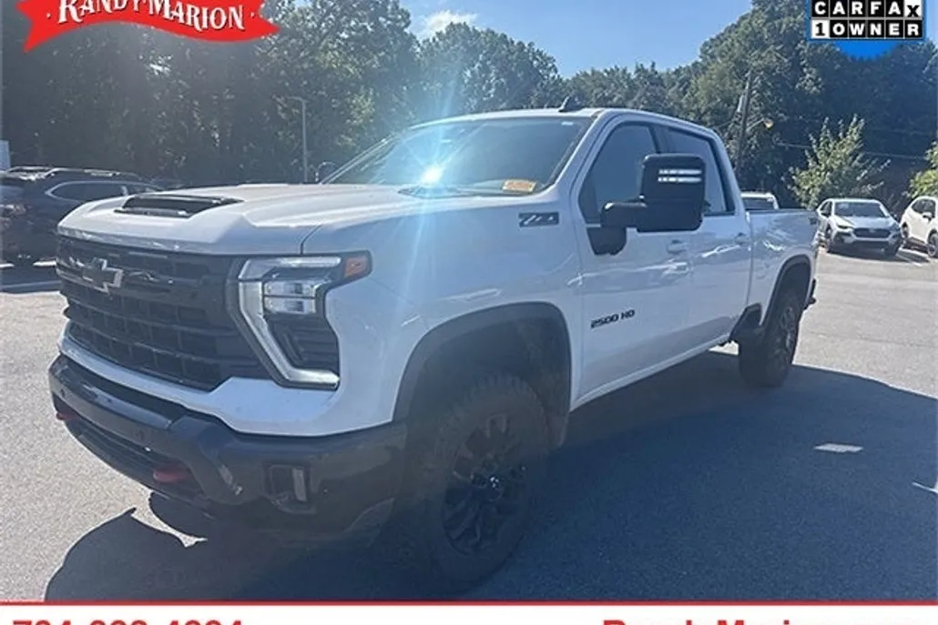 2025 Chevrolet Silverado 2500HD LT photo 1