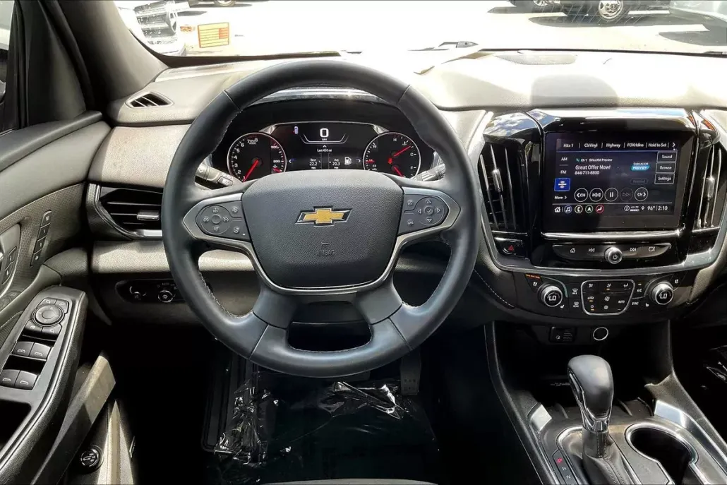 2023 Chevrolet Traverse Premier photo 1