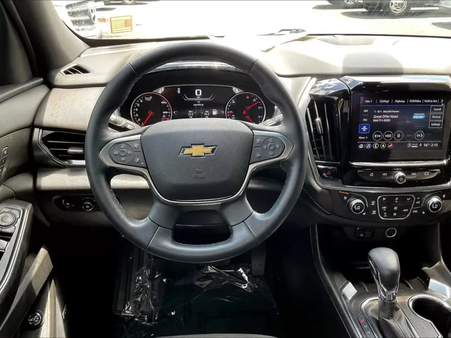 2023 Chevrolet Traverse Premier photo 1