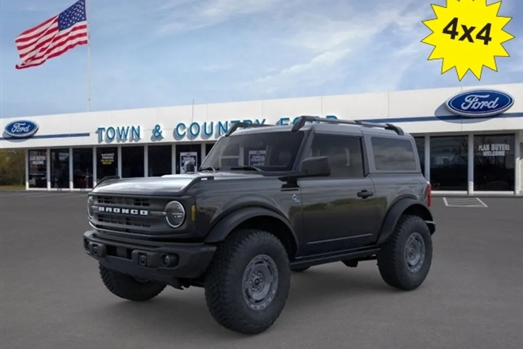 2024 Ford Bronco Black Diamond photo 1
