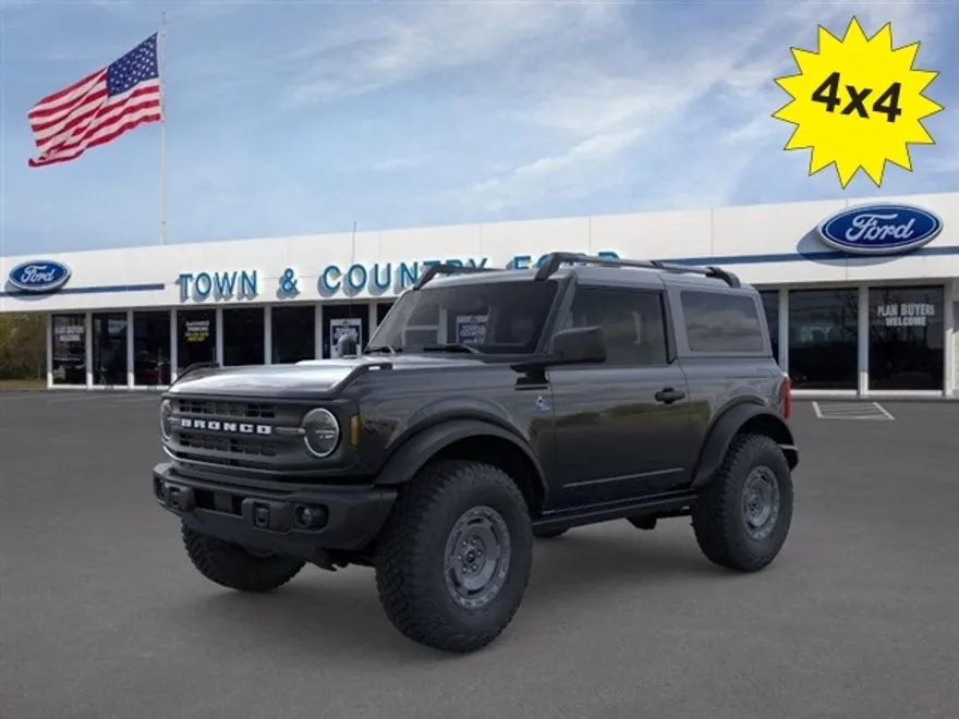 2024 Ford Bronco Black Diamond photo 1