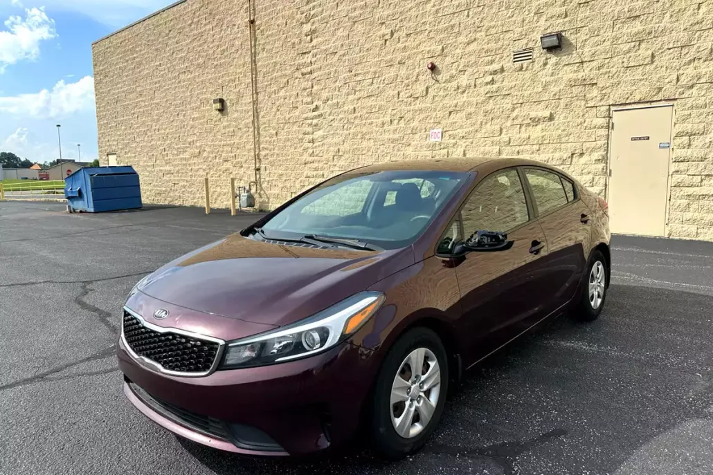 2017 Kia Forte LX Base photo 1