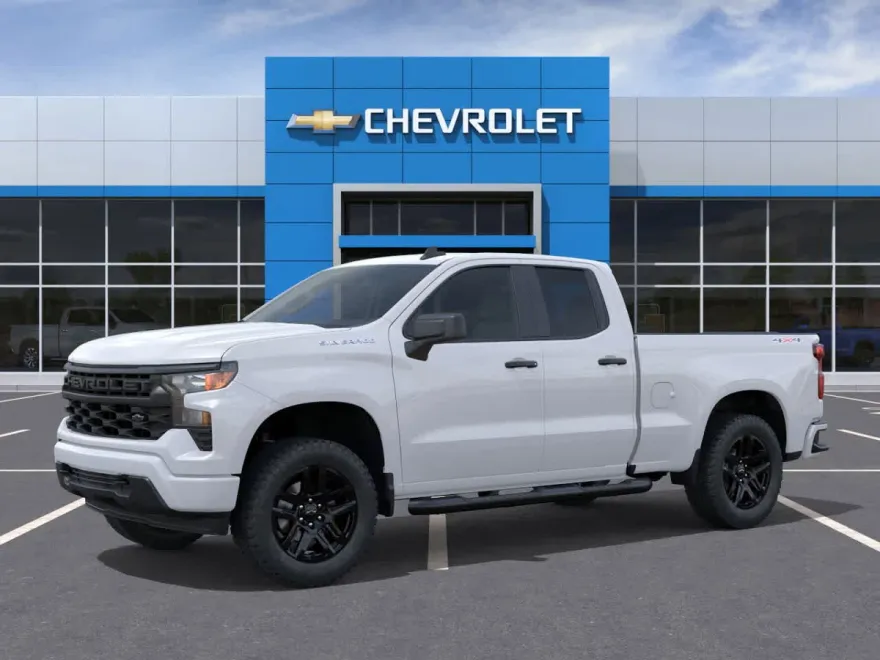 2026 Chevrolet Silverado 1500 Custom photo 1