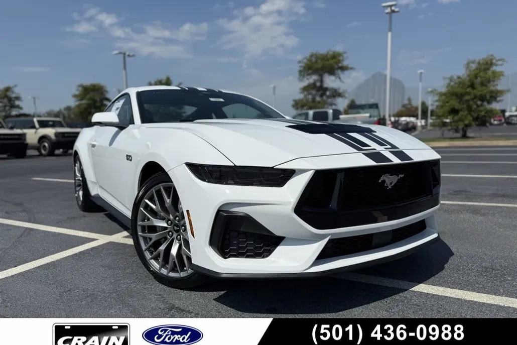 2025 Ford Mustang GT Premium photo 1