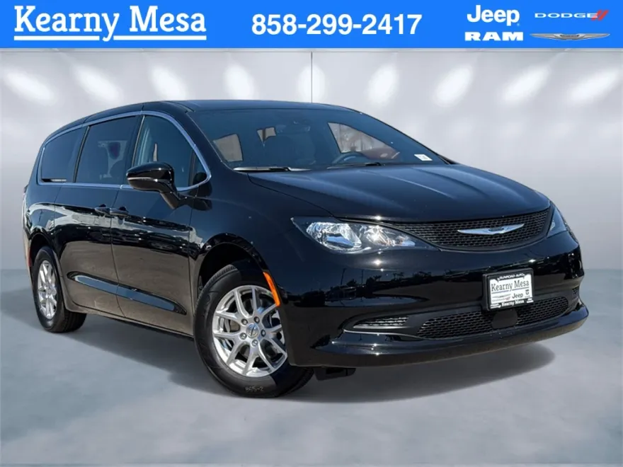 2025 Chrysler Voyager LX photo 1