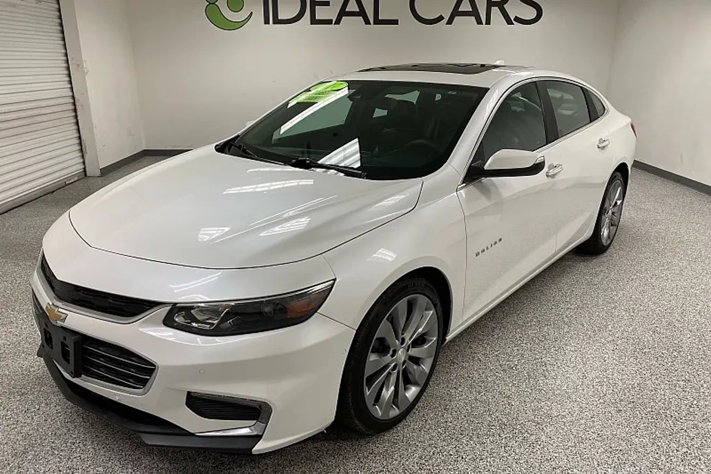 2017 Chevrolet Malibu Premier photo 1