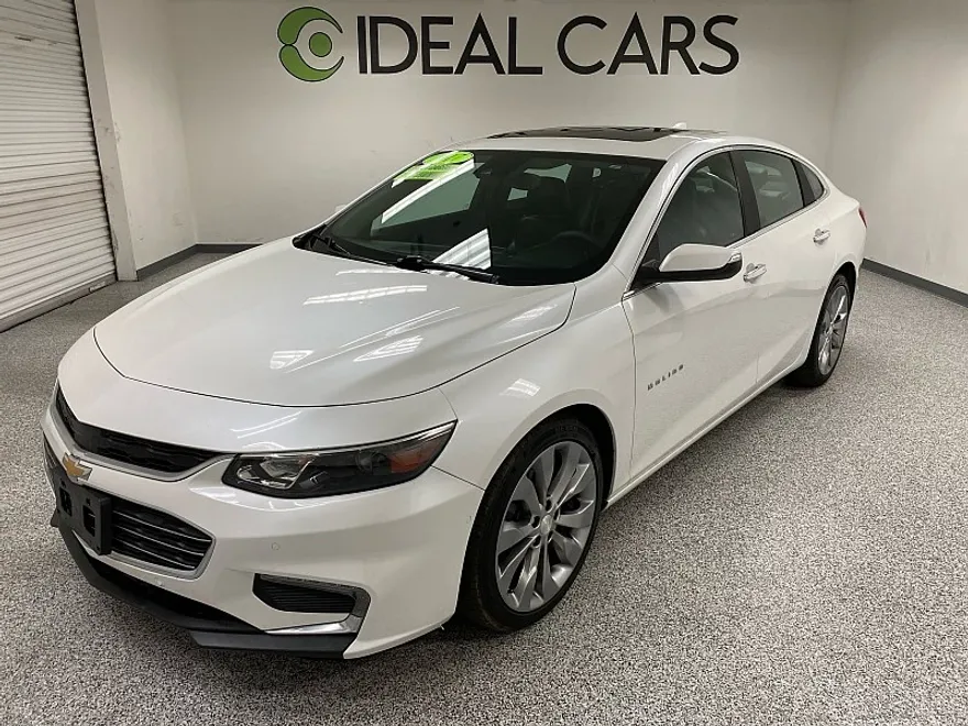 2017 Chevrolet Malibu Premier photo 1