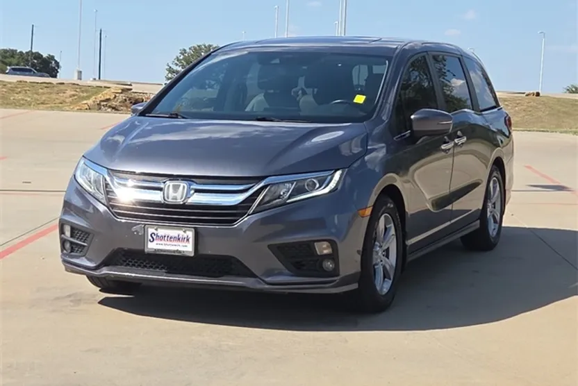 2018 Honda CR-V LX photo 1