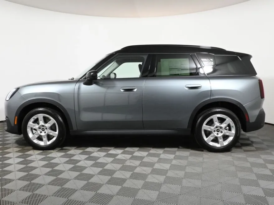 2025 Mini Countryman S photo 1