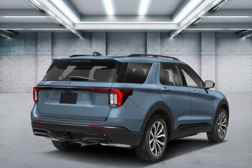 2026 Ford Explorer ST-Line photo 1