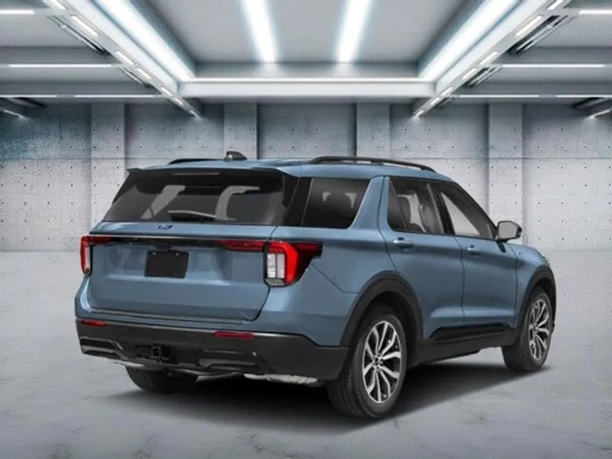 2026 Ford Explorer ST-Line photo 1