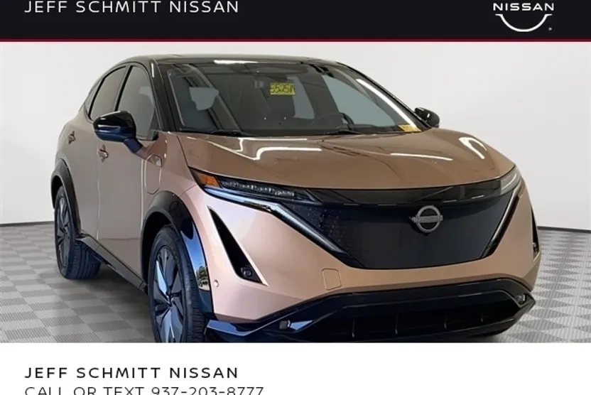 2025 Nissan ARIYA Platinum photo 1
