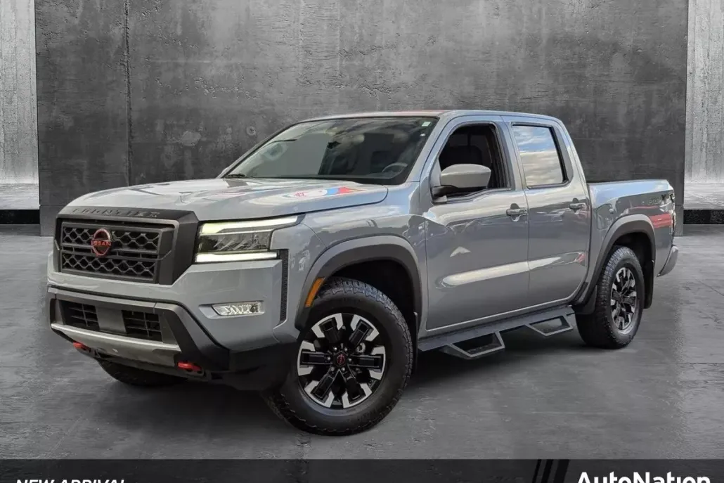 2024 Nissan Frontier PRO-X Crew Cab photo 1