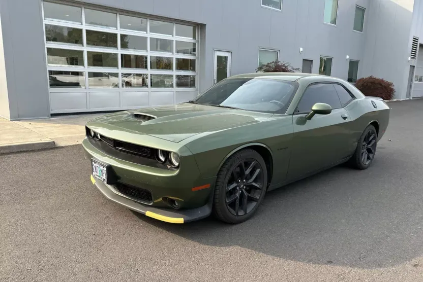 2021 Dodge Challenger R/T photo 1