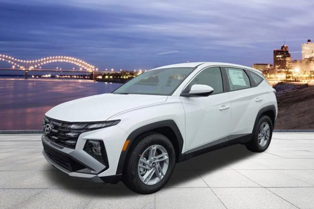 2026 Hyundai Tucson SE photo 1