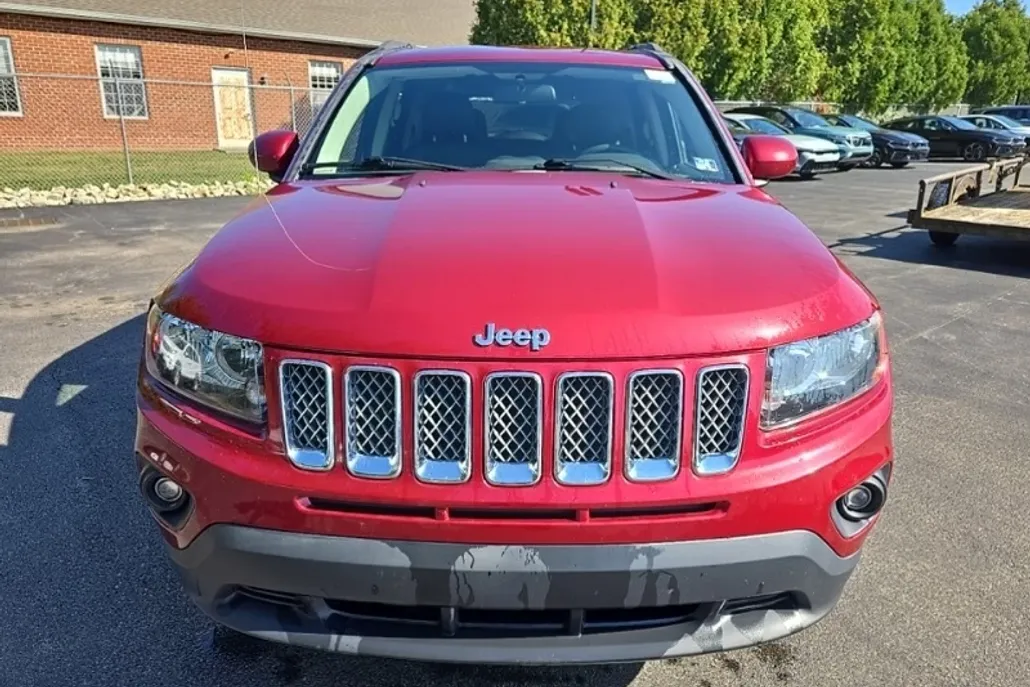 2014 Jeep Compass Latitude photo 1