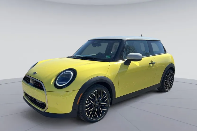 2025 Mini Cooper 2 Door Hardtop S photo 1