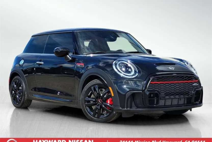 2024 Mini Cooper 2 Door Hardtop photo 1