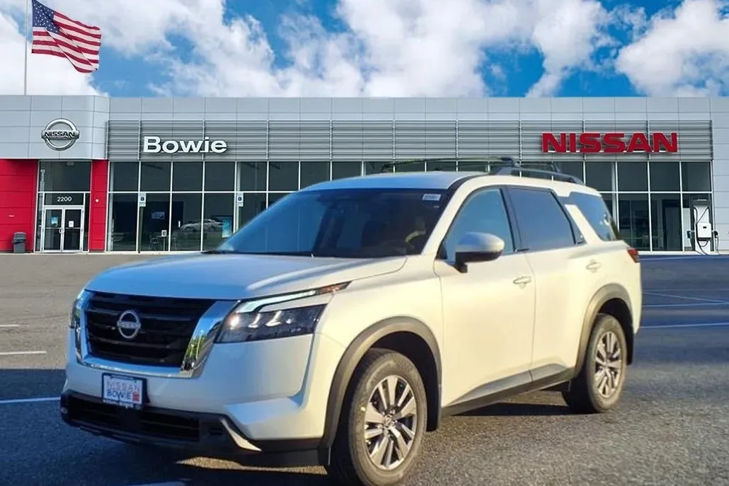 2025 Nissan Pathfinder SV photo 1