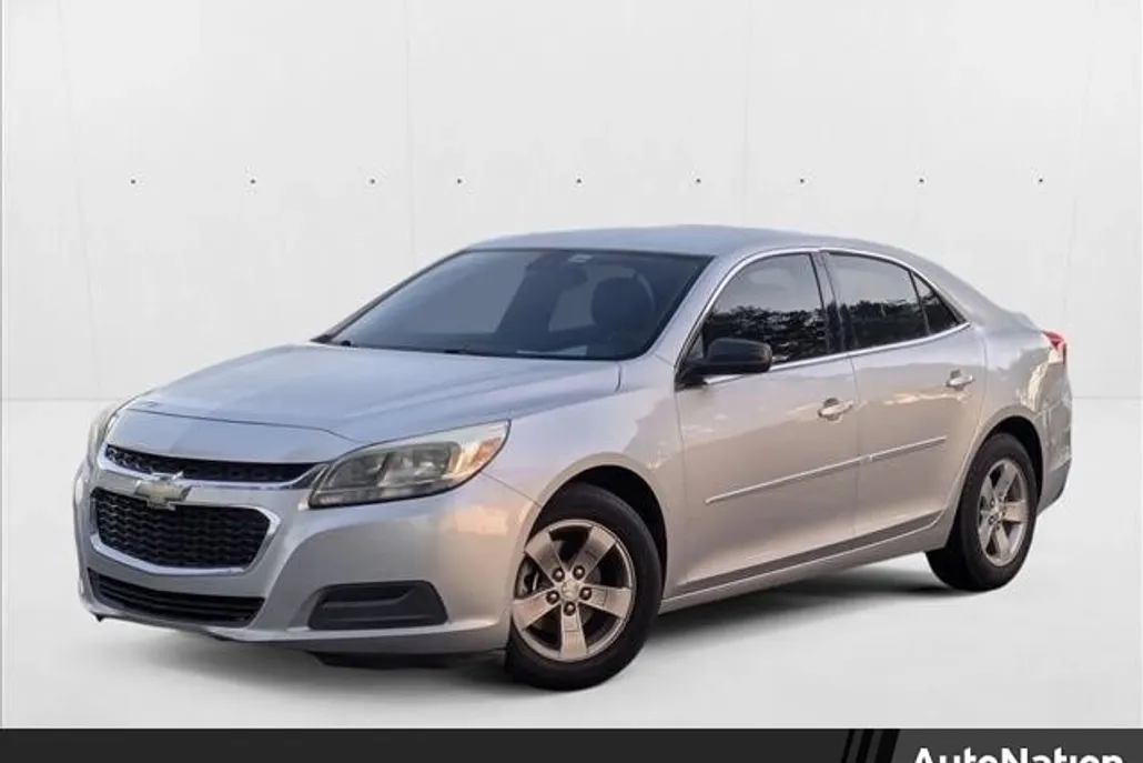 2015 Chevrolet Malibu LS photo 1