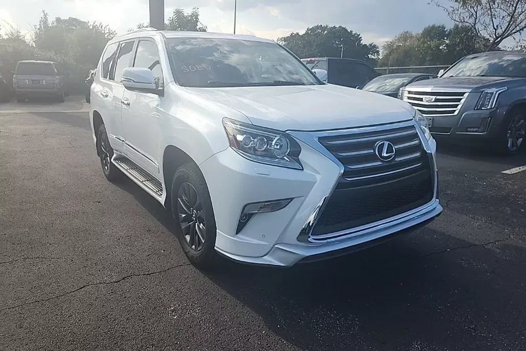 2019 Lexus GX 460 photo 1