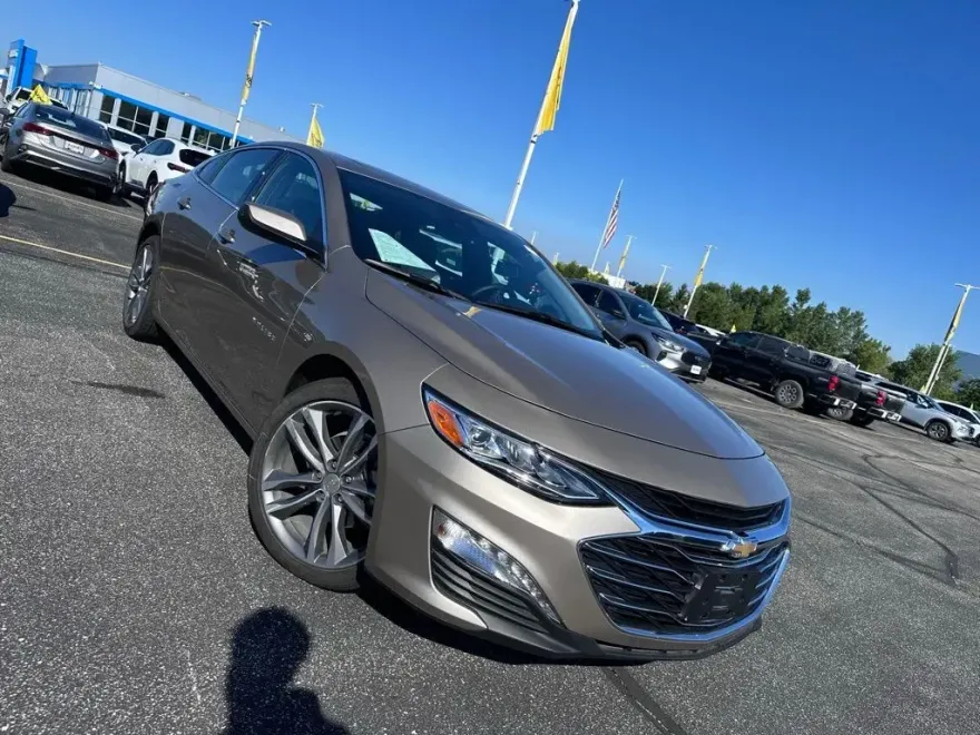 2024 Chevrolet Malibu Premier 2LT photo 1