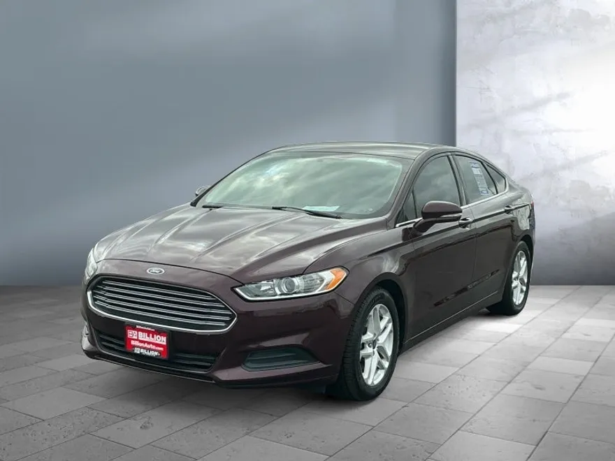 2013 Ford Fusion SE photo 1