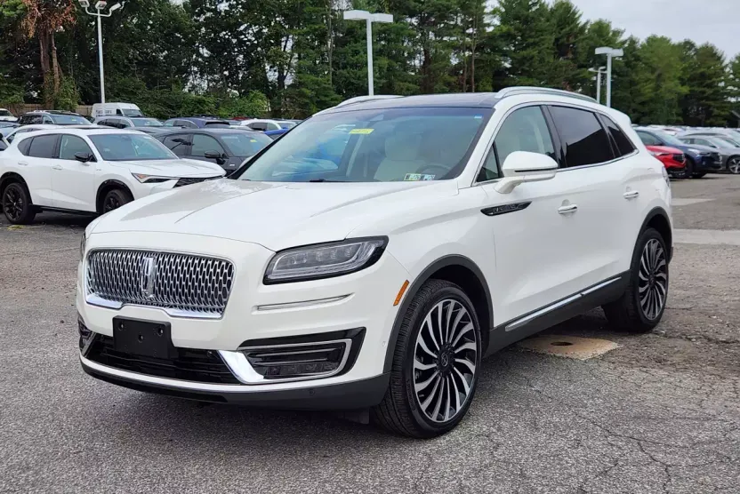 2020 Lincoln Nautilus Black Label photo 1