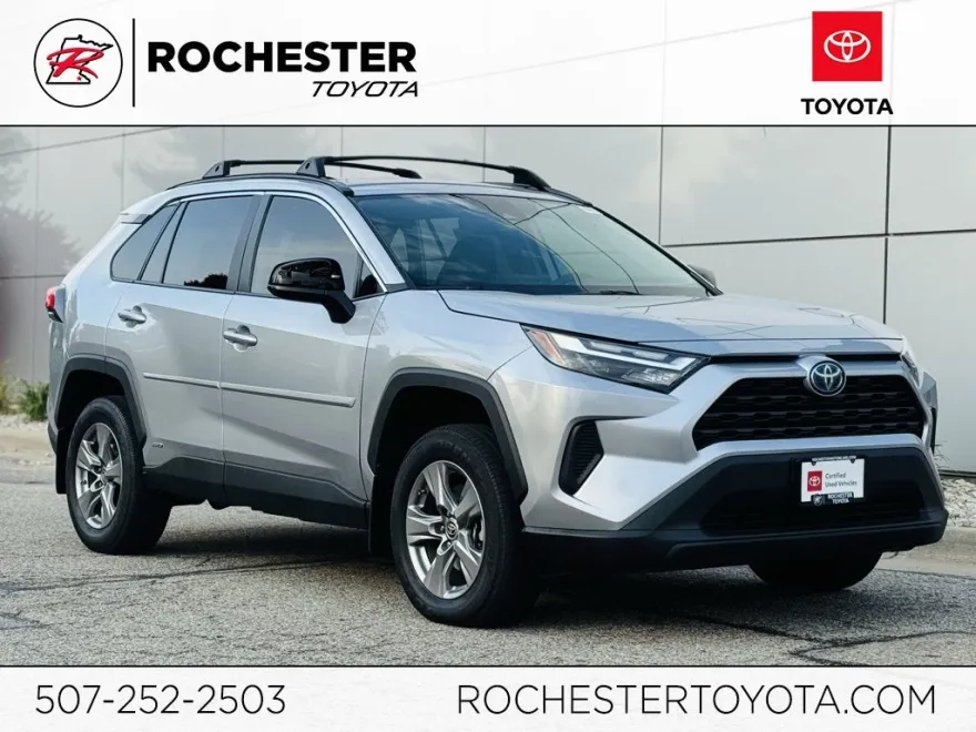 2024 Toyota RAV4 Hybrid LE photo 1