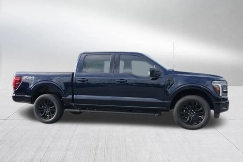 2025 Ford F-150 Lariat photo 1