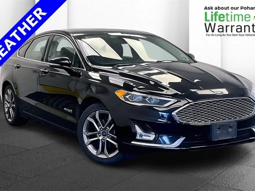 2019 Ford Fusion Hybrid Titanium photo 1
