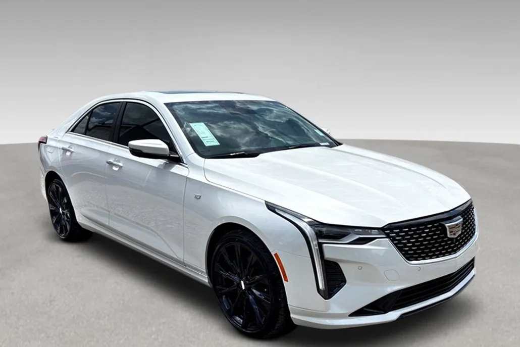 2025 Cadillac CT4 Premium Luxury photo 1