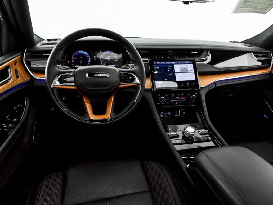 2024 Jeep Grand Cherokee Summit Reserve photo 1